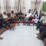 فريق التوجيه الرئاسي يعقد لقاءً موسعًا مع مشايخ الشريط الساحلي الغربي بسقطرى