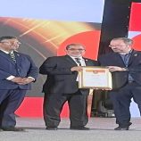 منتدى QS العربي يكرّم جامعة حضرموت في مسقط ضمن الجامعات المتميزة لعام 2026