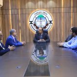 المحافظ بن ماضي يناقش مع رئاسة جامعة حضرموت سير العام الأكاديمي الحالي ويشيد بجهودها في تعزيز الجودة والبحث العلمي