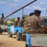 أمن أبين يقبض على قائد نقطة ابتز سائقاً مصرياً ويطلق حملة لرفع النقاط غير القانونية