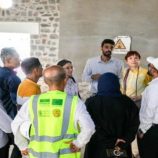 وفد فرنسي يزور موقع مشروع ترميم سينما برافين في كريتر