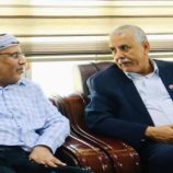 رئيس الجمعية الوطنية يلتقي في المكلا فريق التوجيه والرقابة الرئاسي ويبحث معهم ترتيبات فعالية ذكرى 14 أكتوبر