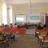 إقامة جلسات دعم نفسي جماعية لأسر ذوي الإعاقة في المهرة ضمن مشروع “تكامل”