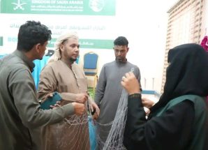 محافظ سقطرى يزور البازار التسويقي لمنتجات المستفيدات من برنامج التمكين المهني بدعم من مركز الملك سلمان للإغاثة