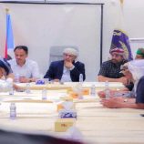 الكثيري يلتقي بعدد من مشايخ قبيلة يافع بمديرية القطن ويشيد بدورهم في تأمين المديرية ودعم جهود تحرير الوادي