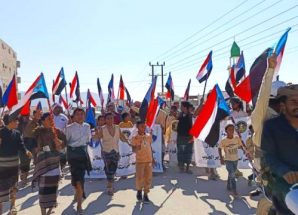 انتقالي الروضة ينظم مسيرة جماهيرية احتفالًا بانتصارات القوات الجنوبية في عارين وحضرموت