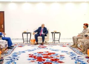 الرئيس الزُبيدي يبحث مع الشيخ البركاني سُبل تضافر الجهود لتعزيز الأمن والاستقرار في المحافظات المحررة