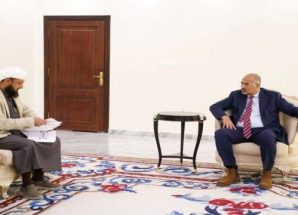 الرئيس الزُبيدي يشدد على دور وزارة الأوقاف في تحصين المجتمع ونشر ثقافة التسامح والوسطية والاعتدال