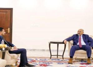 الرئيس الزُبيدي يطّلع على سير العمل بهيئة الأراضي وخططها المستقبلية