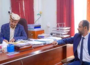 المحافظ بن الوزير يستهل نشاطه باستقبال عدد من قيادات المكتب التنفيذي والشخصيات الاجتماعية