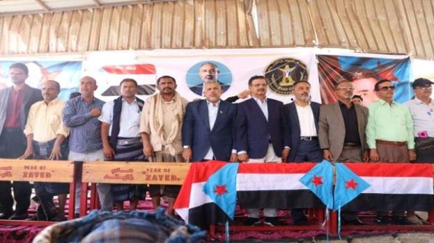 أبناء أبين يواصلون اعتصامهم المفتوح للمطالبة بإعلان دولة الجنوب العربي