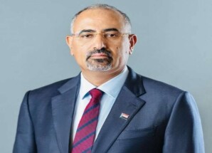 الرئيس الزُبيدي يُعزّي في وفاة السفير محمد عبدالرحمن العبادي