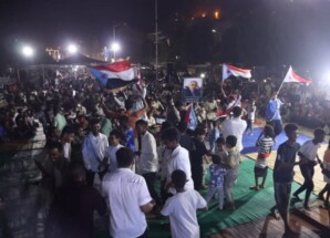 مخيم الاعتصام المفتوح بالمكلا يشهد حفلًا فنيًا وغنائيًا