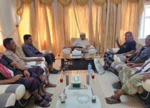 الكثيري يلتقي المناضل مرزوق طالب ويشيد بدوره النضالي