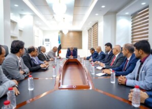 الرئيس القائد عيدروس الزُبيدي يتفقد جاهزية وزارة الاتصالات وتقنية المعلومات ويؤكد أهمية تطوير القطاع