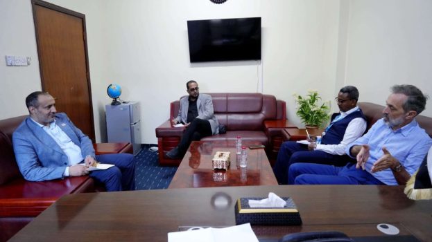 رئيس الهيئة السياسية يلتقي المنسق المقيم للأمم المتحدة في بلادنا