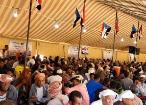 لليوم الثامن بسيئون.. زخم جماهيري متواصل في مخيم الاعتصام لإعلان دولة الجنوب