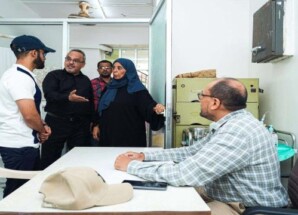 مدير صيرة يتفقد مستوى الخدمات المقدمة في المراكز الصحية بالمديرية