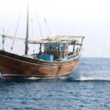 تأمين مركب صومالي وإنهاء احتجازه في سواحل بئر علي