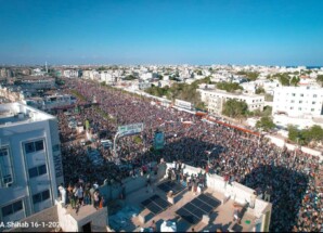 مليونية عدن تجدد العهد.. تأييد للمجلس الانتقالي وتمسك بمسار استعادة الدولة