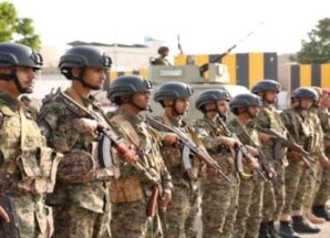 قوات العمالقة الجنوبية تسلم تأمين حي السفارات وساحة العروض لقوات الأمن الوطني بالعاصمة عدن