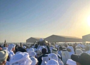 بالصور .. تشييع جثمان الرئيس علي سالم البيض إلى مقبرة بني ياس