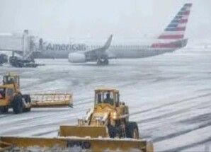 إلغاء آلاف الرحلات الجوية وانقطاع واسع للكهرباء جراء عاصفة في أمريكا
