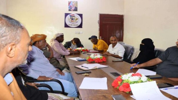 انتقالي سقطرى يبحث التحديات الخدمية ويشدد على أولوية خدمة المواطن