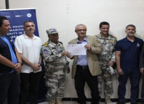 خفر السواحل بعدن يختتم دورة تخصصية لتعزيز مكافحة الجرائم البحرية