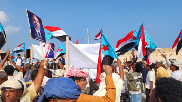 حشد جماهيري واسع في سقطرى يجدد العهد للمجلس الانتقالي الجنوبي ويؤكد الثبات على القضية الجنويية