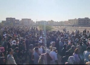 رئيس انتقالي شبوة يشارك في تشييع جثمان الشهيد محمد خميس خبازي