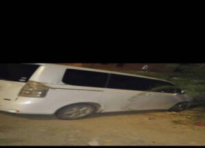 أمن العاصمة عدن يضبط باص مسروق ويلقي القبض على الجناة