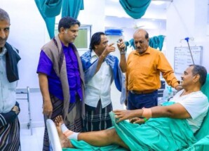 هرهرة يتفقد جرحى ومصابي تظاهرة معاشيق ويؤكد على حق التظاهر السلمي ويستنكر قمع المتظاهرين