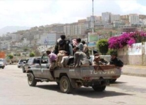 مليشيا الحوثي تشن حملة اختطافات تطال مزارعي القات في إب