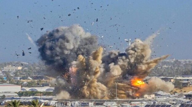 استشهاد 11 فلسطينيا في قصف إسرائيلي على قطاع غزة