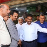 الوكيل الجيلاني يدشن بالمكلا الحملة الميدانية لمكتب الصناعة والتجارة لمراقبة إشهار الأسعار