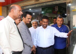 الوكيل الجيلاني يدشن بالمكلا الحملة الميدانية لمكتب الصناعة والتجارة لمراقبة إشهار الأسعار