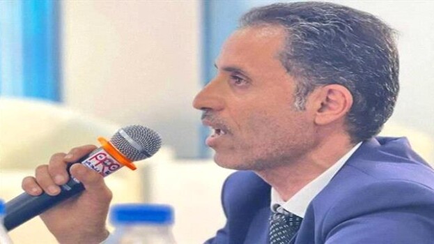 محكمة حوثية في إب تصدر حكمًا ضد ناشط حقوقي يتضمن غرامة مالية