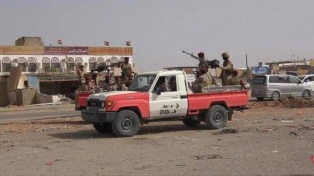 أسلحة استولى عليها الإخوان من حضرموت رُصدت مع عناصر القاعدة