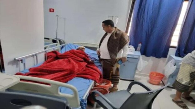 إثر حادث.. الحالمي يتفقد مصابي موكب الضالع المشارك بمليونية القرار