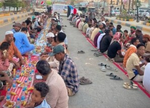 أهالي مديرية سيئون يقيمون إفطار جماعي تخليدا لشهداء القوات الجنوبية