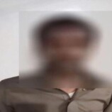 شرطة بئر فضل تضبط مطلوباً في قضية قتل بمحافظة المهرة