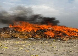 النيابة العامة تتلف 125 طنًا من المحاليل الوريدية غير المطابقة للمواصفات في المنطقة الحرة بعدن