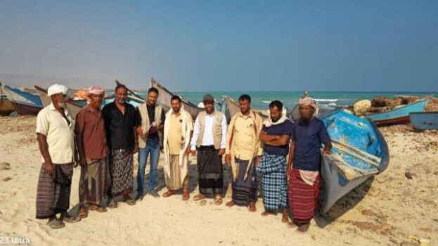 تسليم موقع مشروع مركز الإنزال السمكي بزاحق في سقطرى