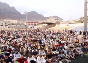 القائم بأعمال الأمين العام وعدد من قيادة المجلس يؤدون صلاة العيد بالعاصمة عدن