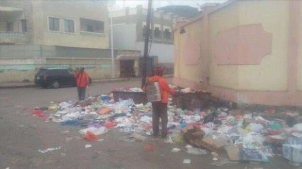 رش رذاذي في خور مكسر للحد من انتشار الأوبئة بعد الأمطار