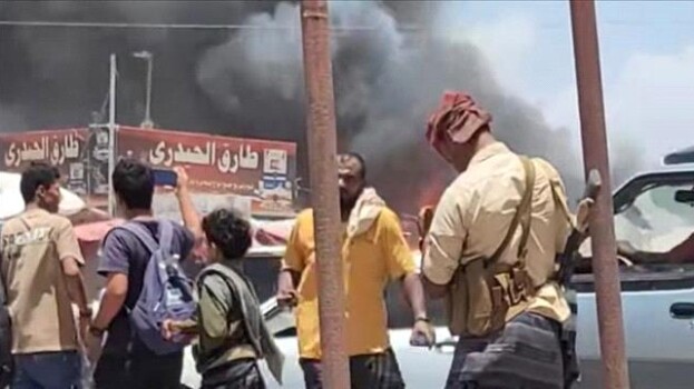 حريق يلتهم محل ألعاب نارية في الفيوش دون إصابات