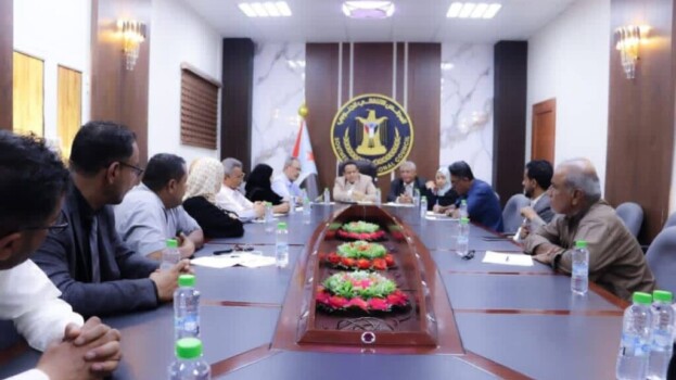 الأمانة العامة تقف أمام مستجدات الأوضاع السياسية والخدمية والأمنية في محافظات الجنوب