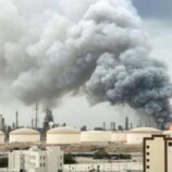 اعتراض مسيّرات وصواريخ بالسعودية والإمارات وحريق في البحرين