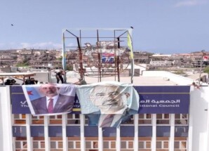جماهير شعب الجنوب تعيد فتح مقرات المجلس الانتقالي بالعاصمة عدن